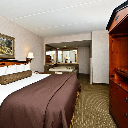Ramada By Wyndham Plymouth Hotel & Conference Center Szoba fotó
