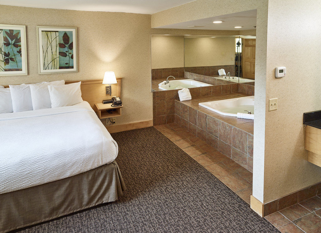 Ramada By Wyndham Plymouth Hotel & Conference Center Kültér fotó